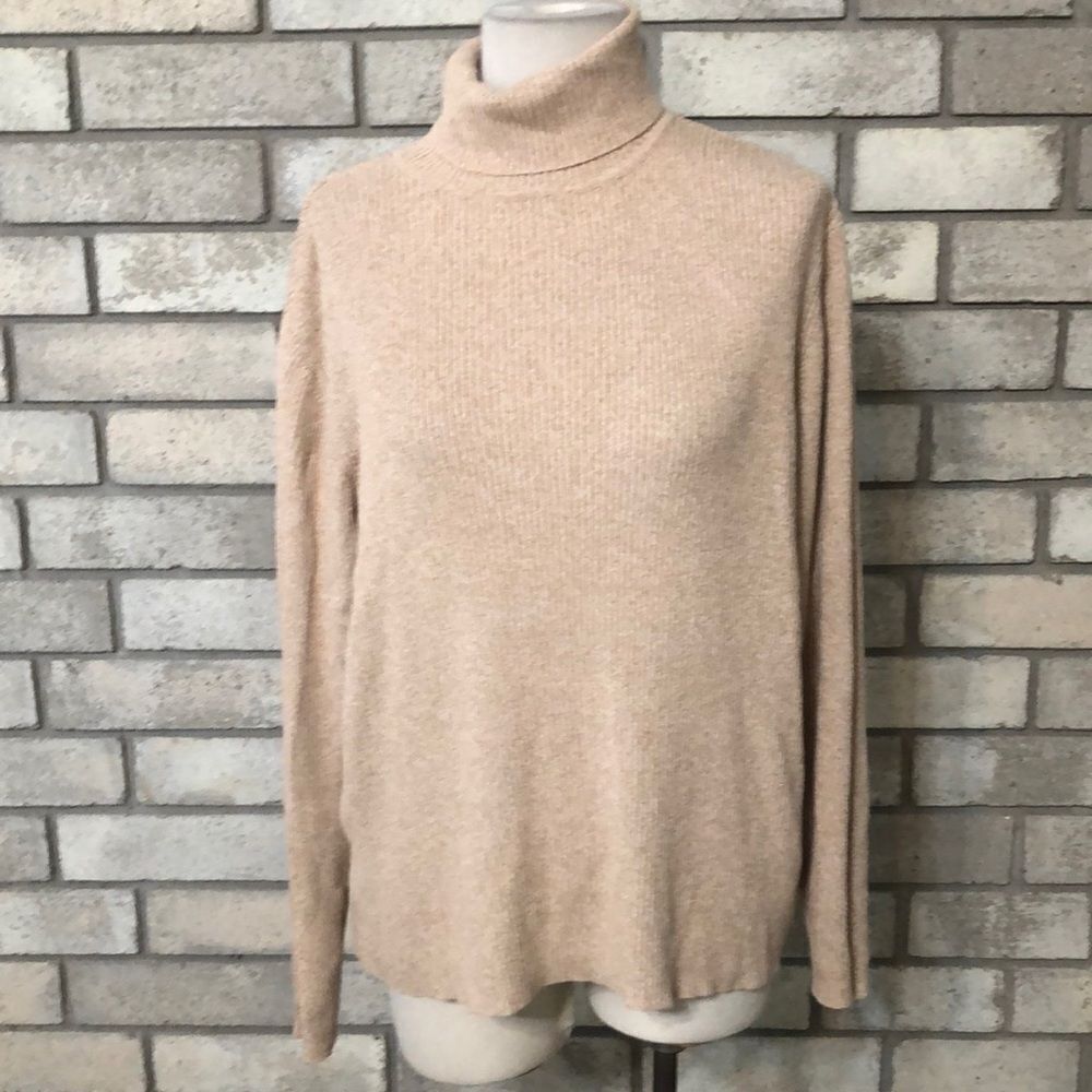 3For$20 sweater size xl runs smaller towards large